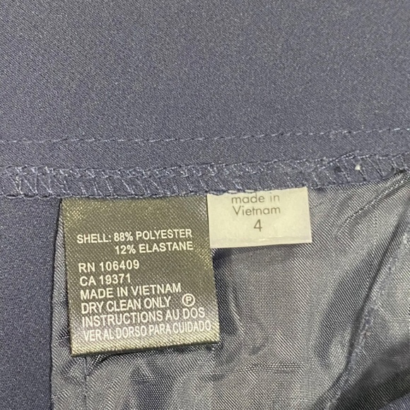 TAHARI Arthur S. Levine Women's Pant Suit Size 4 Jacket and Pant Navy Blue - Picture 2 of 6